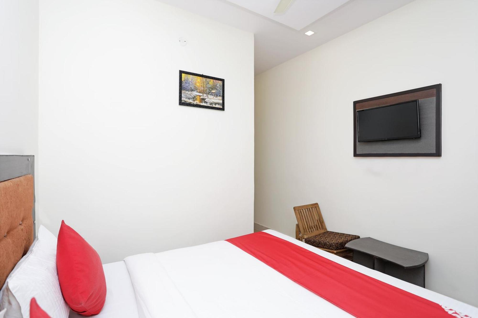 Collection O Hotel Divine Ganges Haridwār Eksteriør bilde